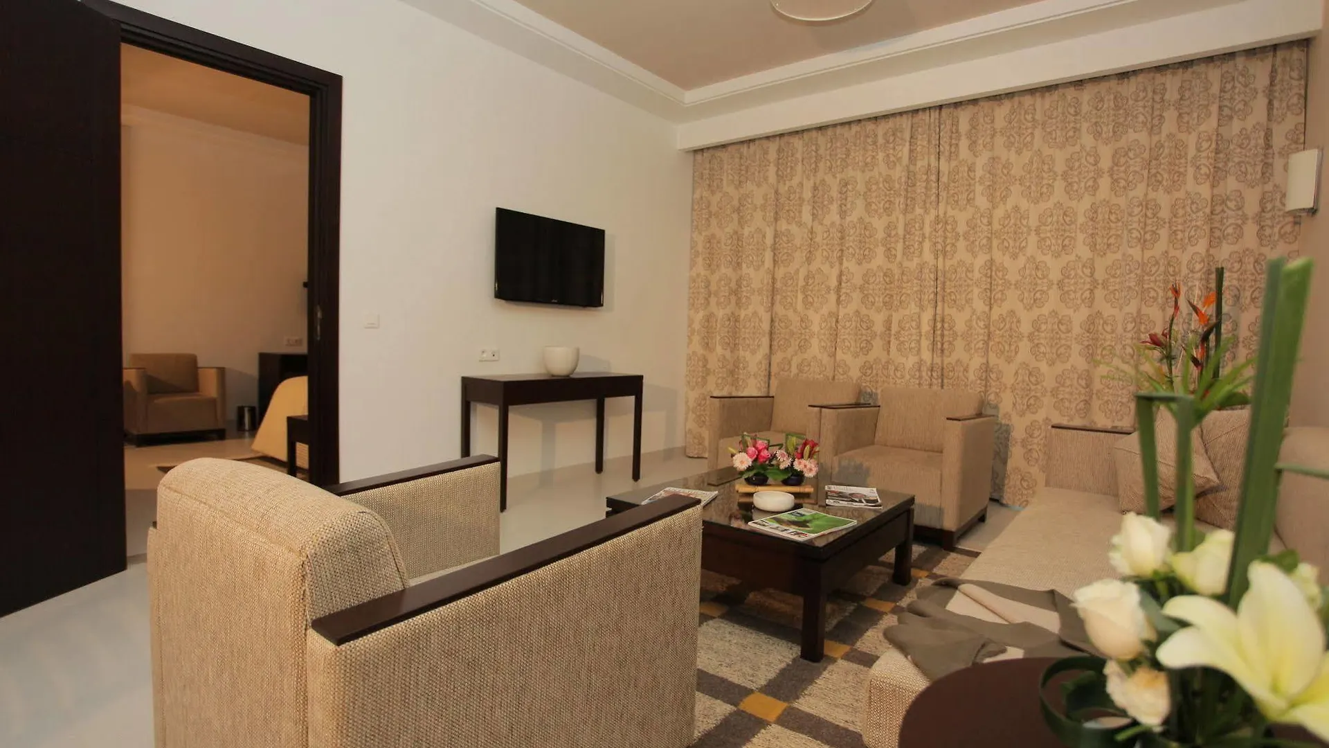 Le Corail Suites Hotel Tunis 4*,  Tunisia